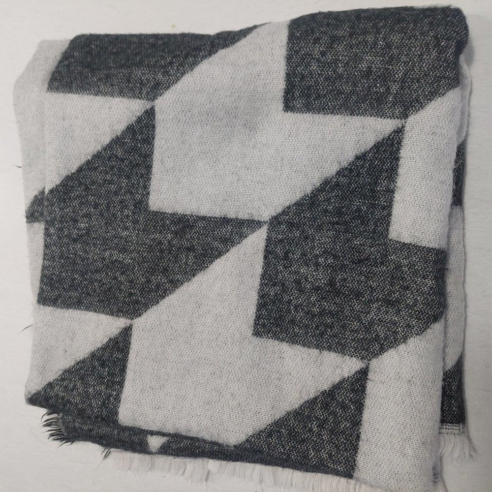 Large blanket scarf